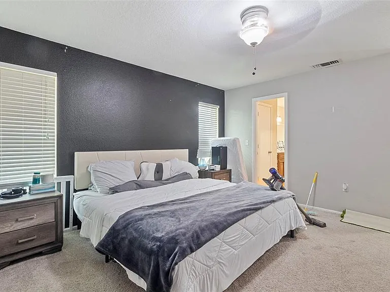 5776 Augusta Cir — Photo 14