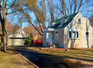 922 193rd Pl, Chicago Heights, IL 60411