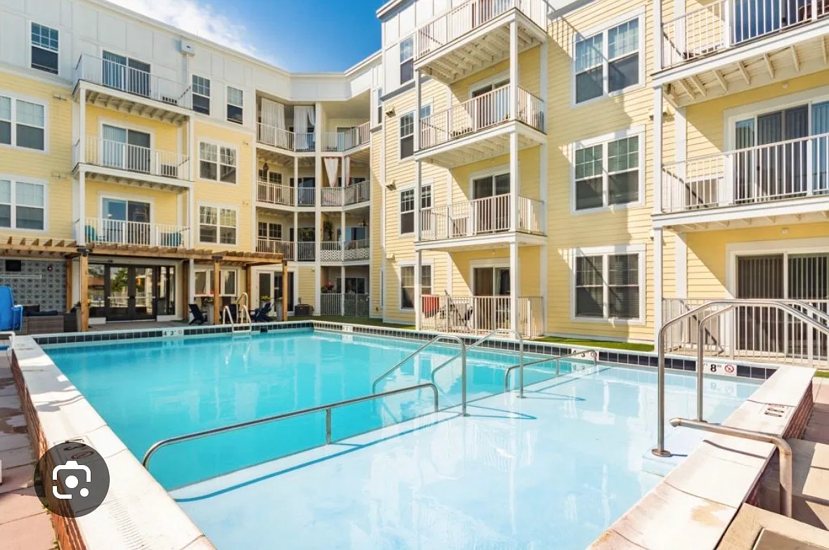 1 bed, 988 sqft, $1,000 — Photo 2