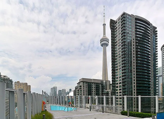 10 York St #1405 — Photo 23