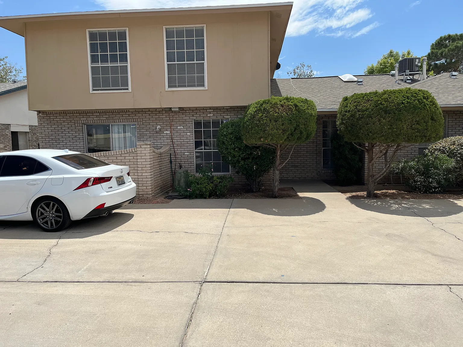 3 bed, 1250 sqft, $1,375 — Photo 2