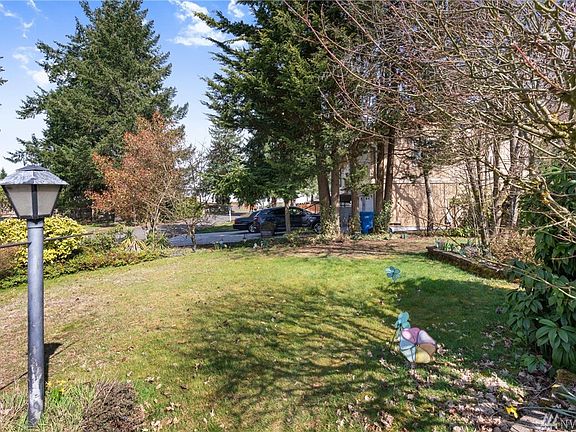 3rd image of 7613 14th Ave NE