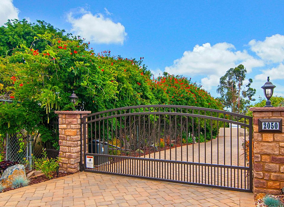 1st image of 2050 Hawley Dr