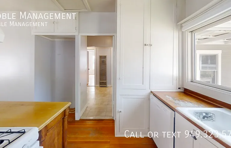 325 N Harwood St #COPY — Photo 4