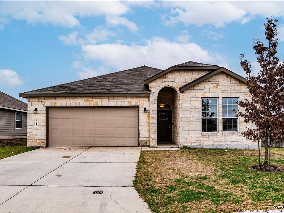 1st image of 904 CYPRESS ML