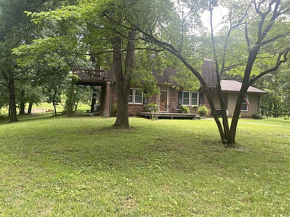 3rd image of 3240 Valley View Ct