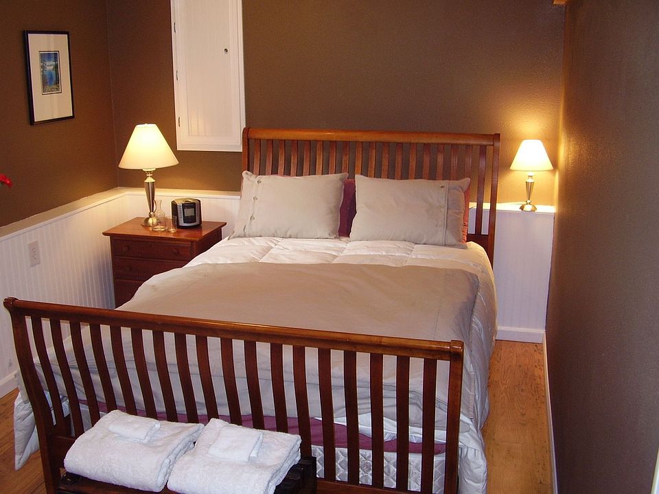 Downstairs Bedroom