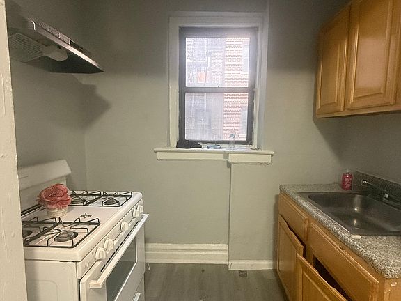 2nd image of 160 Ellis Ave #308C