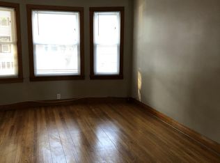 2439 W Leland Ave, Chicago, IL 60625