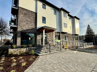 85 W High St #2F, Somerville, NJ 08876