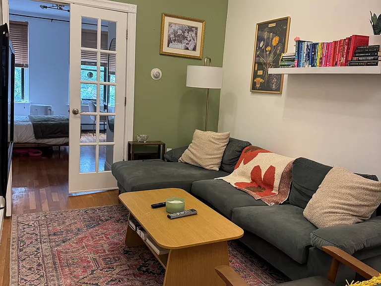 208 7th St #3L — Photo 4