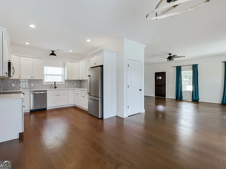 499 Little Oak St — Photo 18