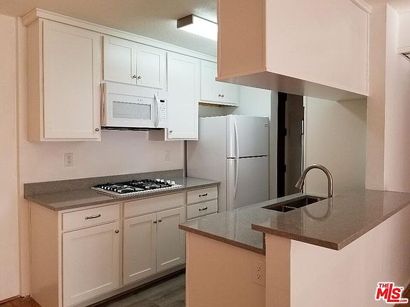 3rd image of 421 S La Fayette Park Pl APT 519