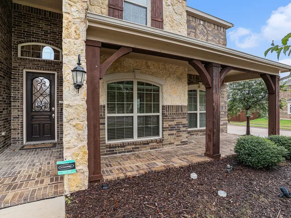 6132 Falls Lake Rd, Fort Worth, TX 76179