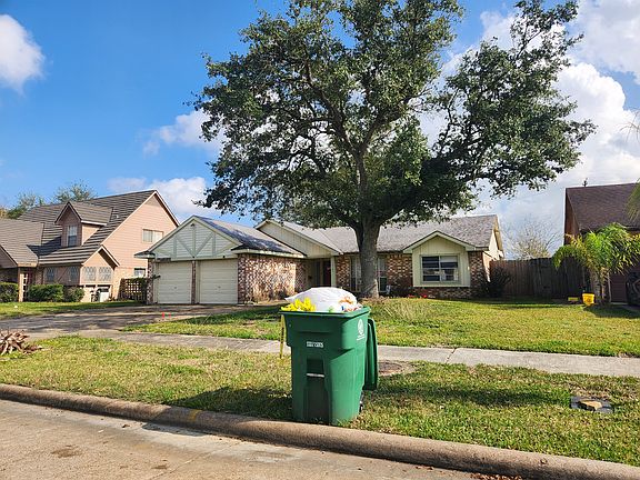 2nd image of 12107 Kirkbriar Dr