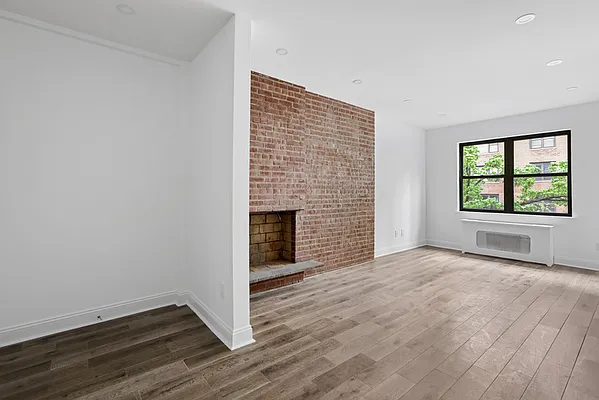 Rented by Cooper & Cooper Real Estate | media 7