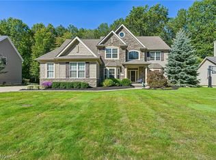 522 Long Cv, Avon Lake, OH 44012