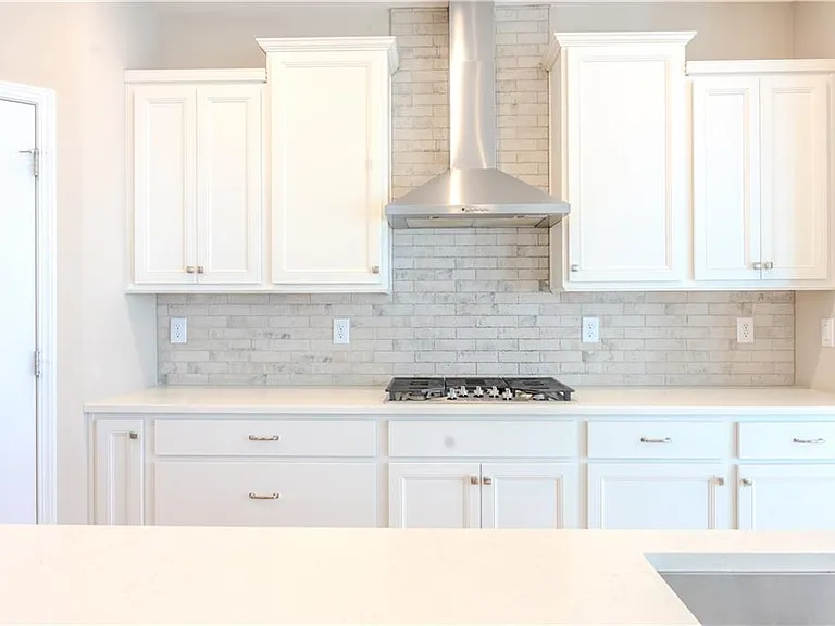 8040 Scenic Ridge Way — Photo 12