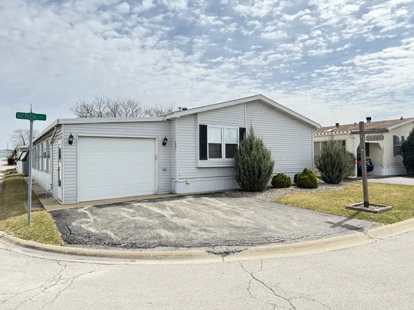 4941 La Quinta Dr, Monee, IL 60449