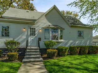 1001 11th St, Bay City, MI 48708