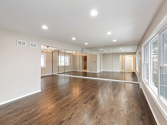 2nd image of 1218 E 166th Pl