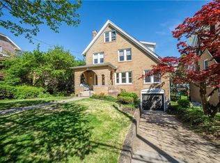 242 Dan Dr, Pittsburgh, PA 15216