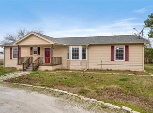 449 Clarksville Rd, Bogata, TX 75417