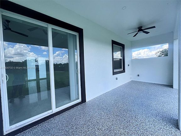 3rd image of 814 Jaguar Blvd