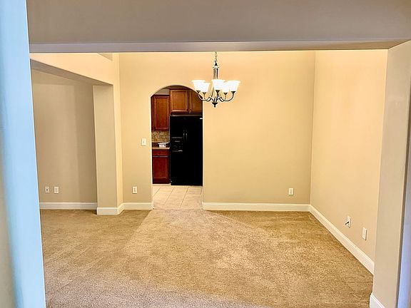 4th image of 152 Alderwood Dr