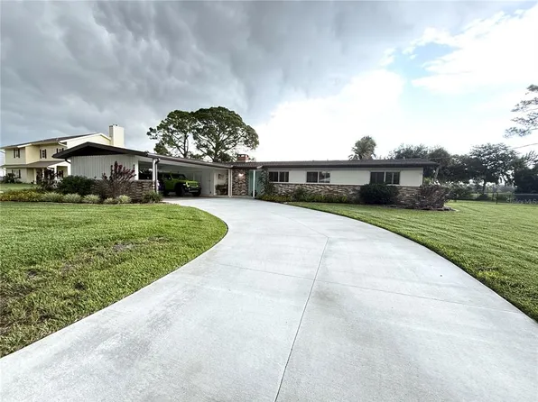801 Fairway Dr, New Smyrna Beach, FL 32168