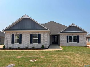 26380 Woodfield Dr, Athens, AL 35613