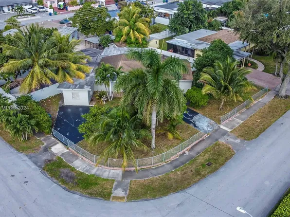 4541 NW 178th St, Miami Gardens, FL 33055