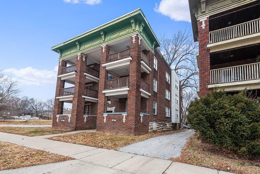 1st image of 2712 Tracy Ave #2S
