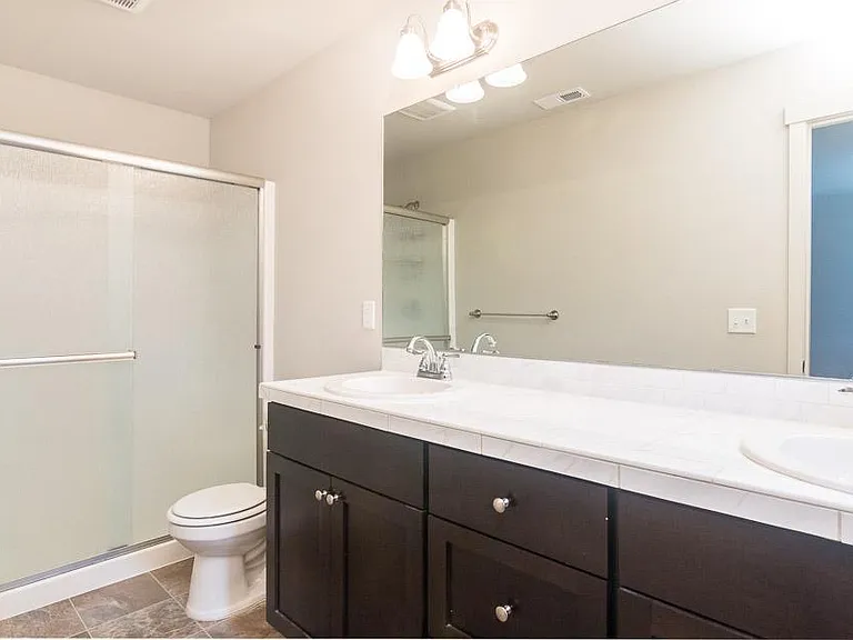 1435 NE 82nd Dr — Photo 10