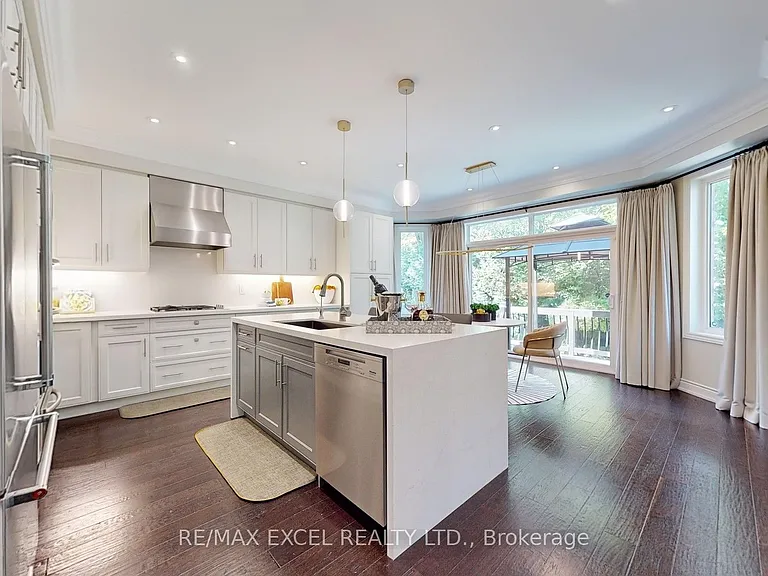215 Coons Rd — Photo 11