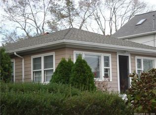 54 Uncas Rd E, Westbrook, CT 06498