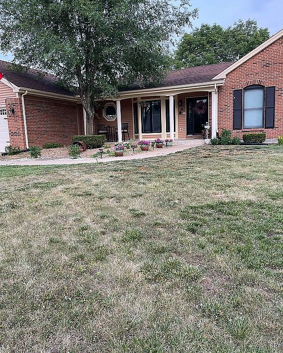 2nd image of 10 Laurel Oaks Ct