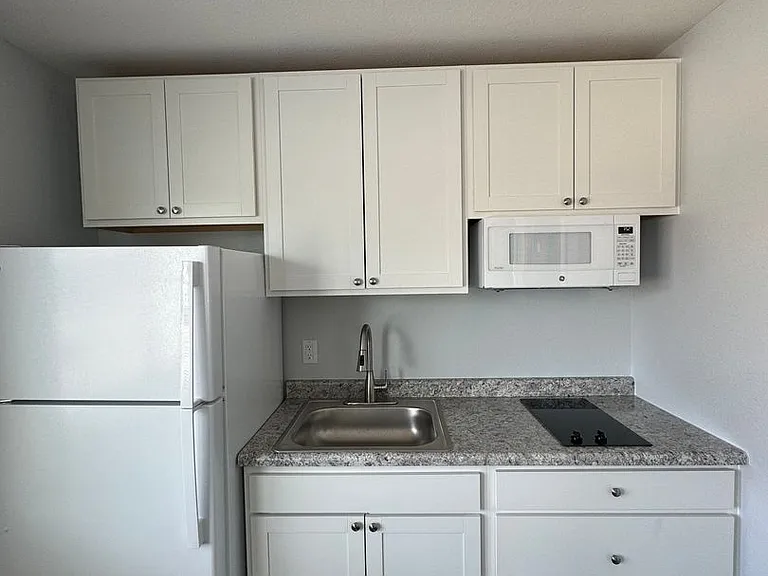 304 E Pancake Blvd — Photo 31
