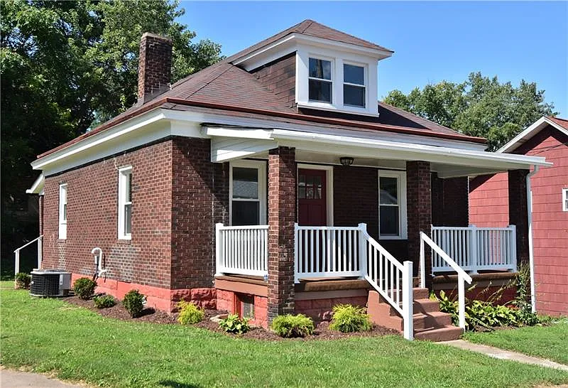 4038 Davis Ave photo 1