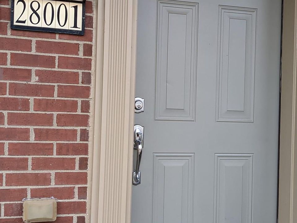 1st image of 28001 Hopkins Dr