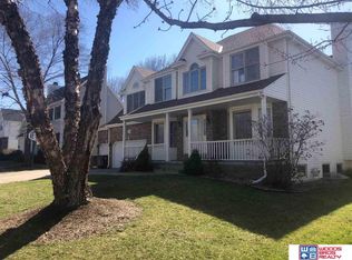 5921 Cross Creek Rd, Lincoln, NE 68516