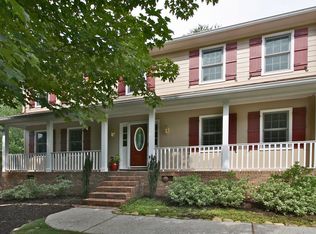 2717 Country Ln, Marietta, GA 30062