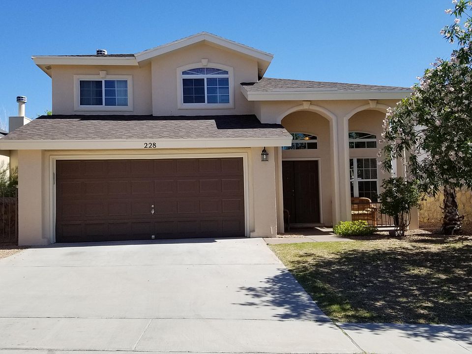 1st image of 228 Summerbrooke Ct