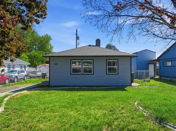 606 Wright Ave, Richland, WA 99352
