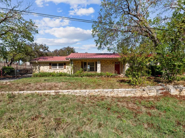 515 E Belknap St, Jacksboro, TX 76458