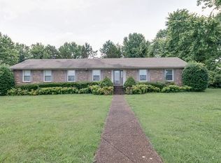 748 Dejarnette Ln, Murfreesboro, TN 37130