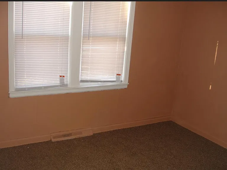 3641 N Euclid Ave — Photo 6