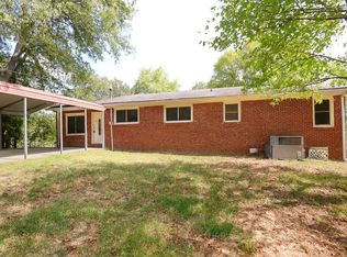 162 Factory St, Camden, TN 38320