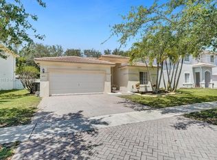 12711 SW 45th Dr, Miramar, FL 33027