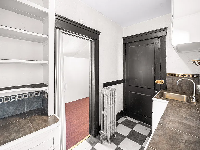 117 Midway Ave #4 — Photo 10